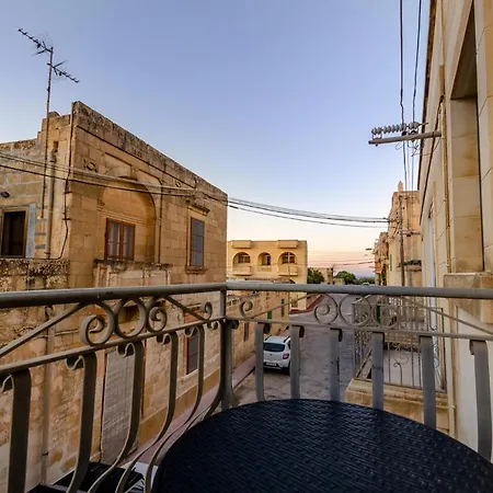 'sage' - Premium 3br Holiday W/rooftop Pool & Sea Views Casa de Férias Nadur