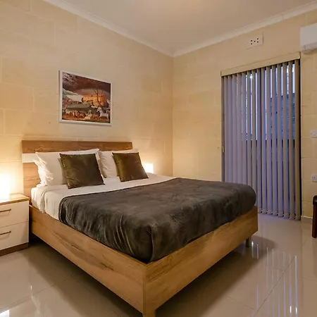 'sage' - Premium 3br Holiday W/rooftop Pool & Sea Views Nadur