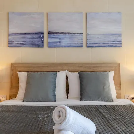 Casa de Férias 'sage' - Premium 3br Holiday W/rooftop Pool & Sea Views Nadur